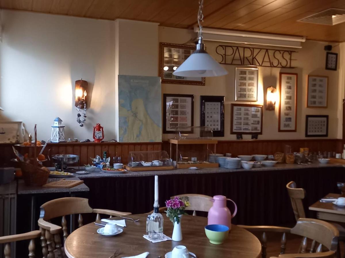 Hotel Ratscafe Ueckeritz ภายนอก รูปภาพ