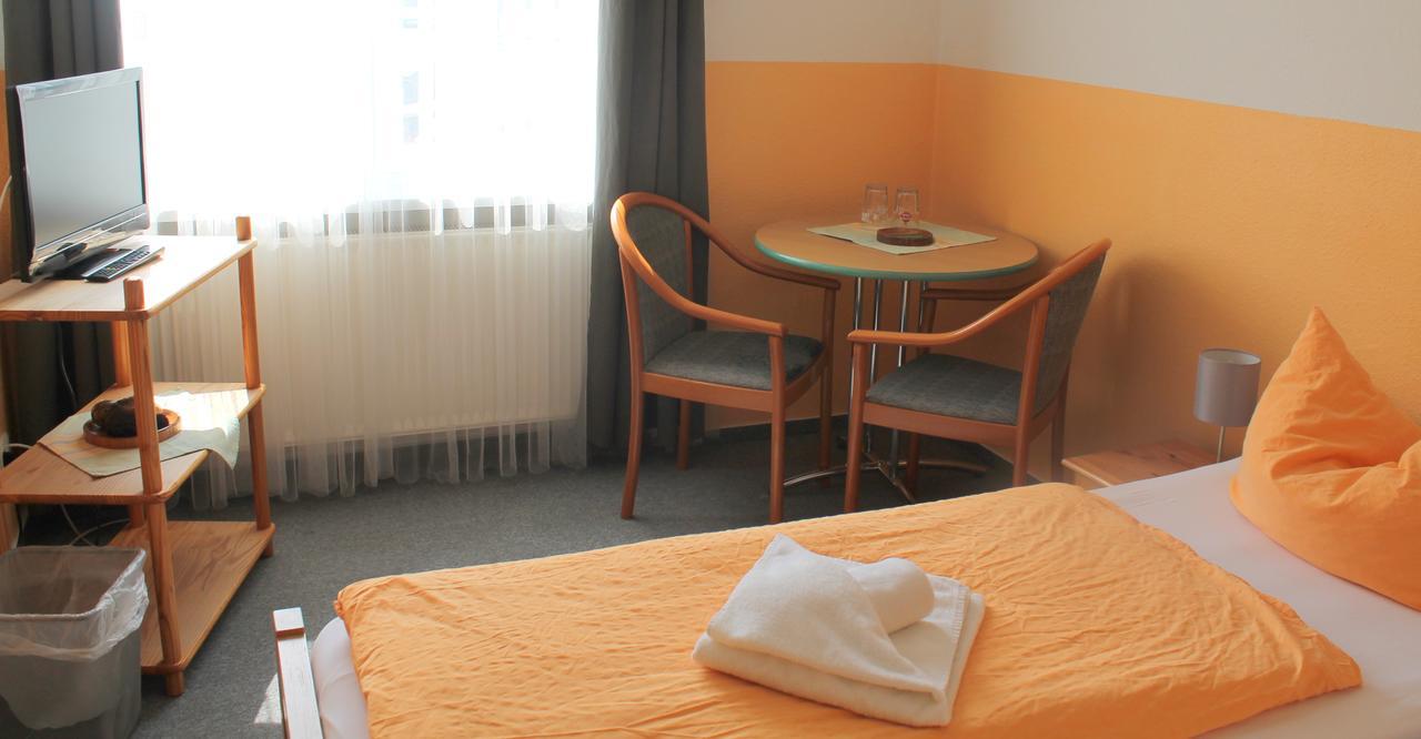 Hotel Ratscafe Ueckeritz ภายนอก รูปภาพ